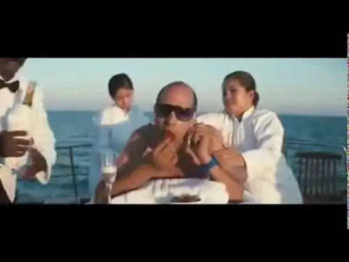 Відео до фільму Sole a catinelle — Checco Zalone - Sole a Catinelle -  Trailer Ufficiale 2013