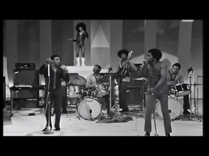 Відео до фільму Король соулу: Джеймс Браун — James Brown "Sex Machine"  Rome on April 24, 1971