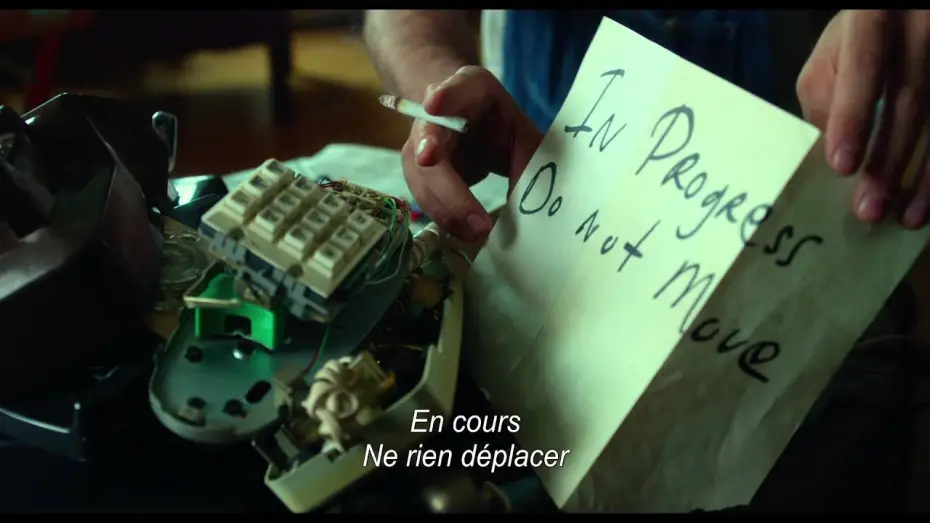 Відео до фільму Нескінченно білий ведмідь — DADDY COOL - Extrait 6