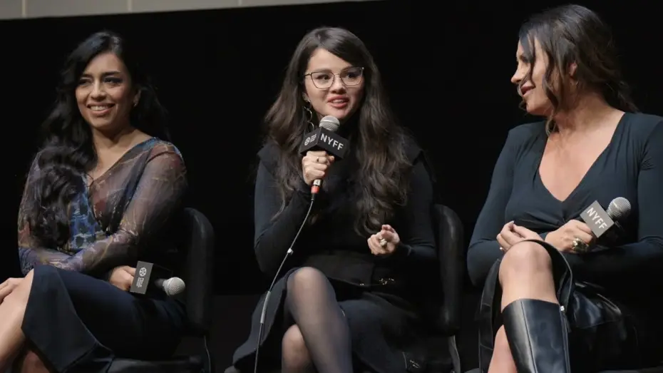 Відео до фільму Емілія Перес | Jacques Audiard, Zoe Salda&ntilde;a, Selena Gomez, Karla Sof&iacute;a Gasc&oacute;n, and More on Emilia P&eacute;rez