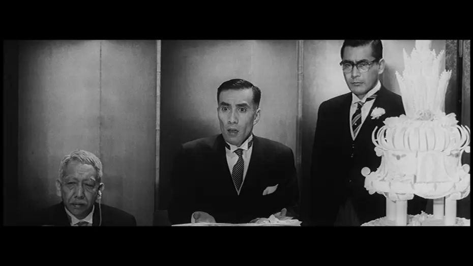 Відео до фільму 悪い奴ほどよく眠る — LES SALAUDS DORMENT EN PAIX - extrait "Pièces montées" VOST