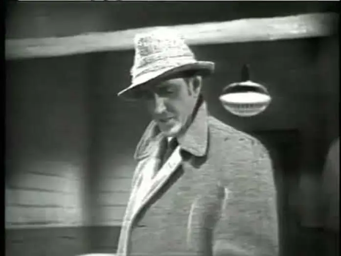 Відео до фільму The Woman in Green — Sherlock Holmes - The Woman In Green (1945) (trailer)