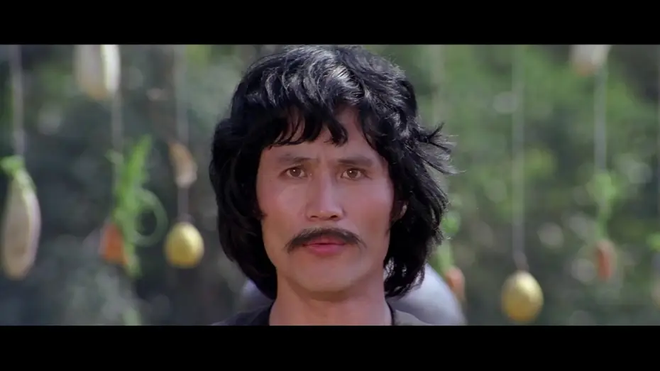Відео до фільму 刁手怪招 — Jackie Chan - Der Meister mit den gebrochenen Händen