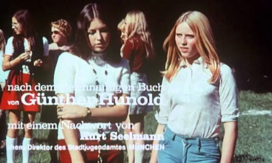 Відео до фільму Schulmädchen-Report 3. Teil: Was Eltern nicht mal ahnen — 'Schulmädchen-Report 3. Teil' - titles