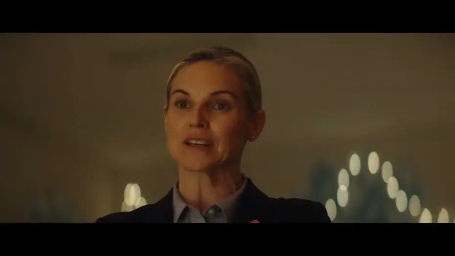 Відео до фільму Людина з Торонто — TRAILER   El hombre de Toronto
