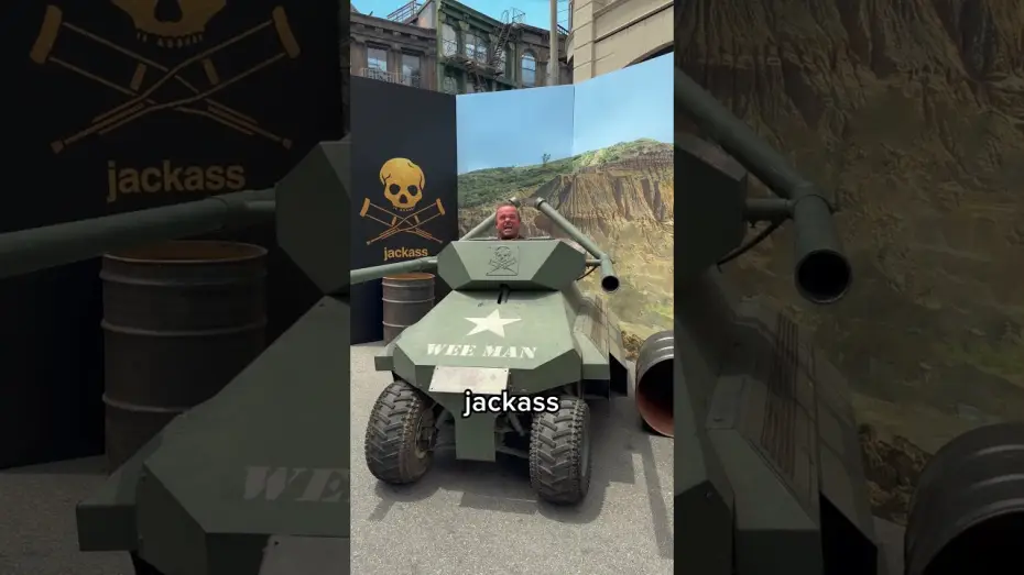 Відео до фільму Jackass 5 — Wee Man Tank