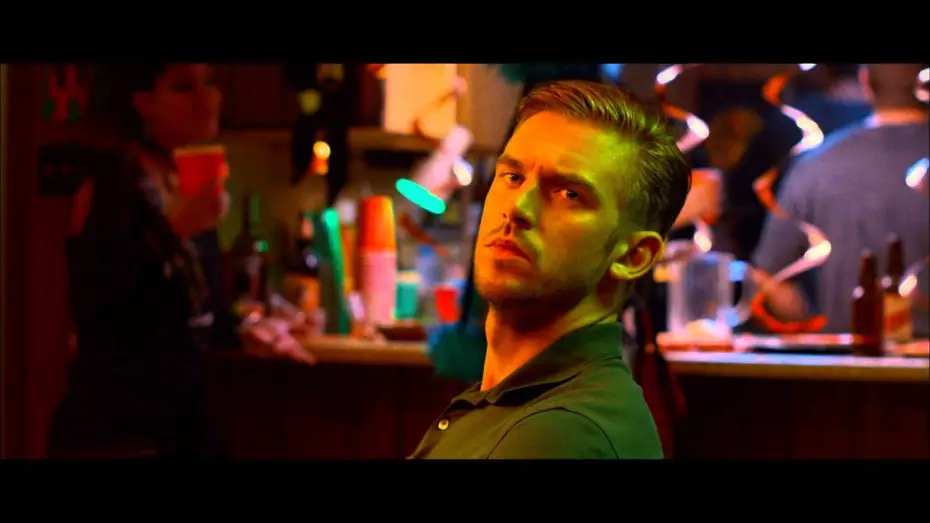Відео до фільму Гість — The Guest - Tráiler