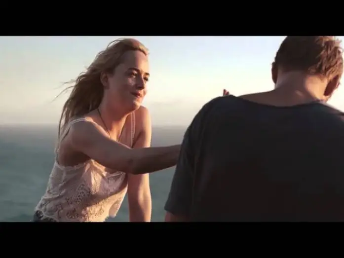 Відео до фільму Великий сплеск — Cegados por el sol - Trailer español (HD)