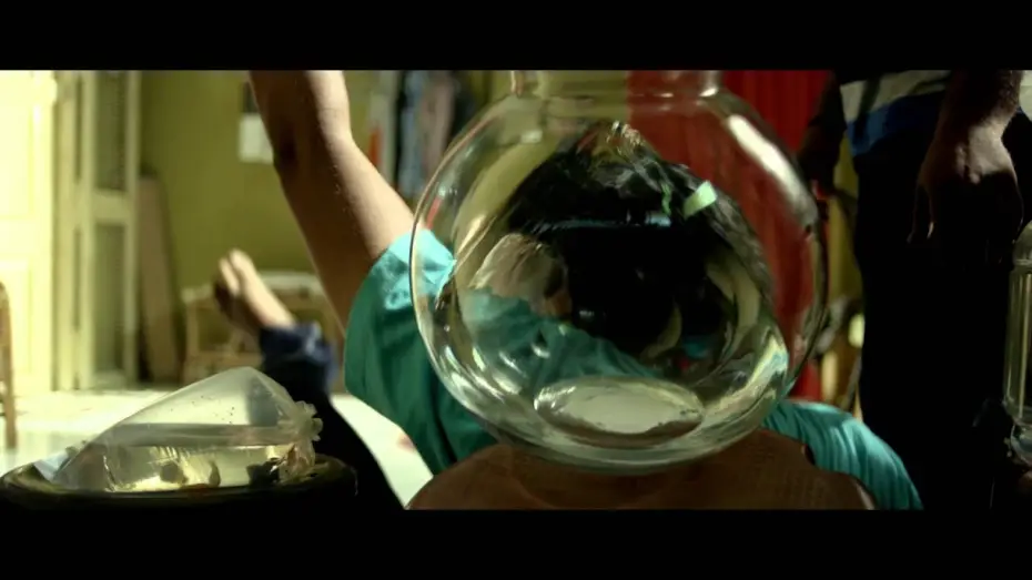 Відео до фільму உறுமீன் — URUMEEN FIRST LOOK TEASER (Select HD)