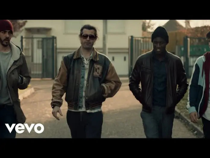 Відео до фільму Comment c'est loin — Casseurs Flowters - À l’heure où je me couche