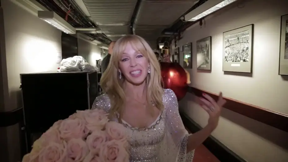 Відео до фільму Kylie Minogue: A Kylie Christmas Live at the Royal Albert Hall — Kylie Minogue - A Kylie Christmas at the Royal Albert Hall 2016 (Behind The Scenes)