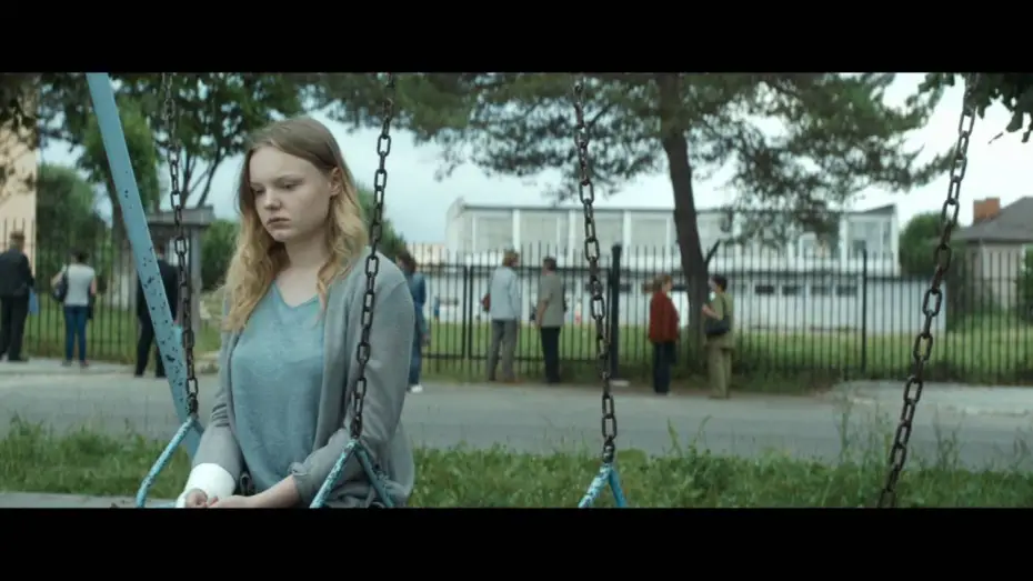 Відео до фільму Випускний — Un Padre, Una Figlia - Trailer Ufficiale Italiano