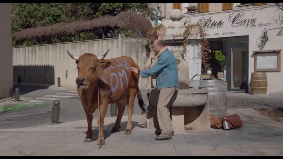 Відео до фільму La Vache — IN VIAGGIO CON JACQUELINE - Trailer Italiano HD