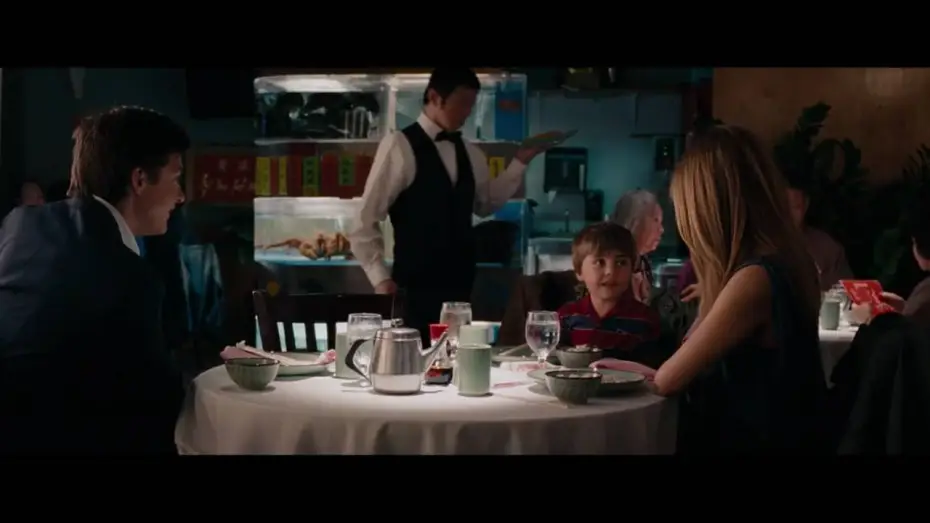 Відео до фільму Більше, ніж друг — Une famille très moderne bande annonce HD VF