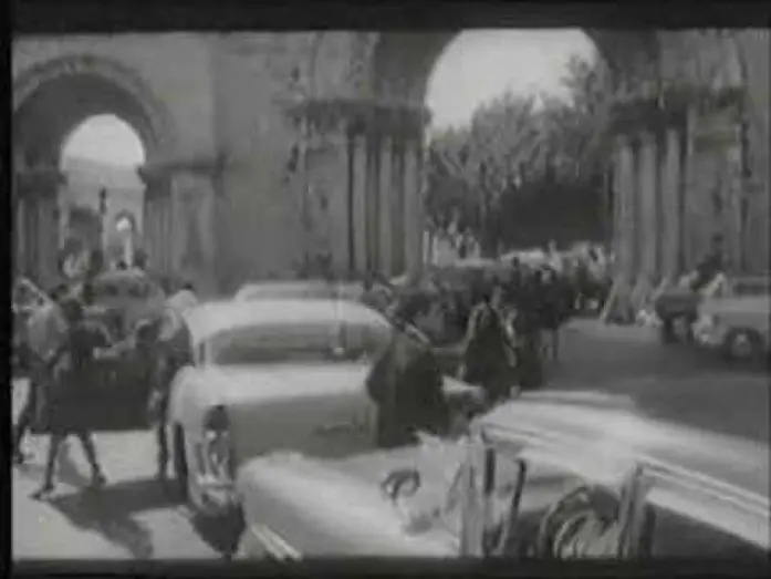 Відео до фільму La muerte de un burócrata — La Muerte de Un Burocrata