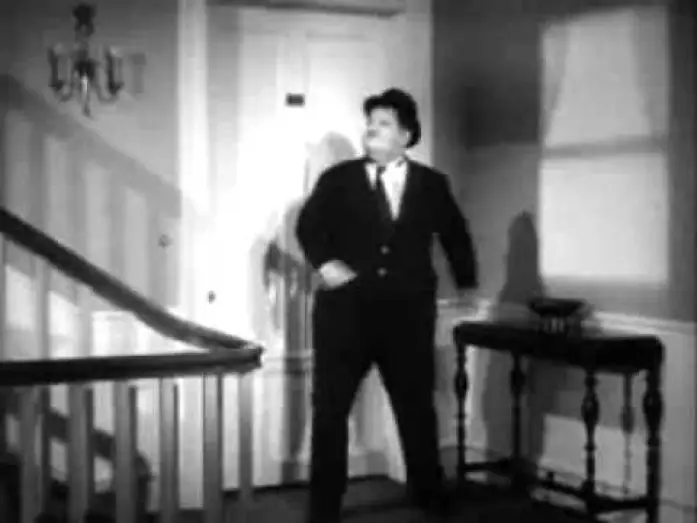Відео до фільму Block-Heads — block heads 1938 Vignette