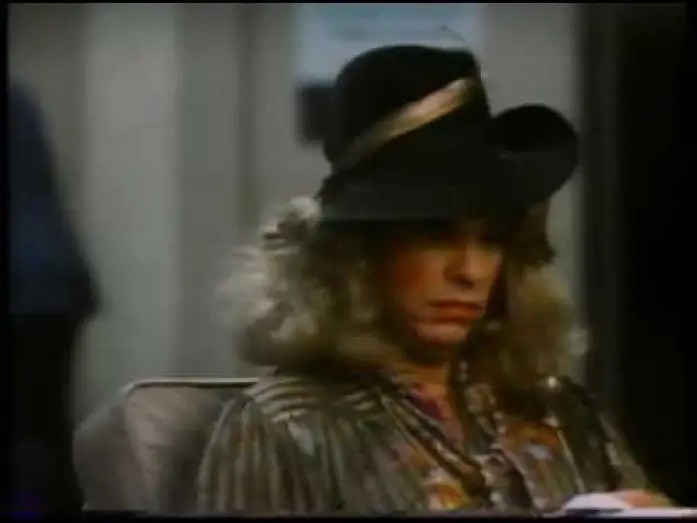 Відео до фільму Young Doctors in Love — YOUNG DOCTORS IN LOVE (1982 Theatrical Trailer)