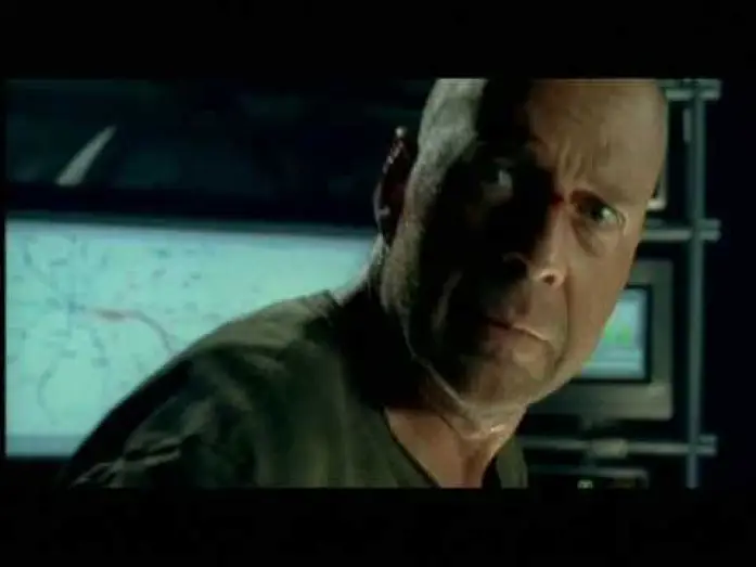 Відео до фільму Міцний горішок 4.0 | Die hard vivere o morire trailer ita