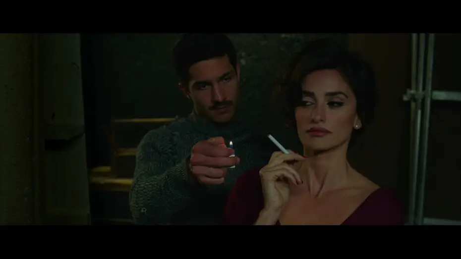 Відео до фільму Королева Іспанії — La Reine d'Espagne - Bande Annonce VOST