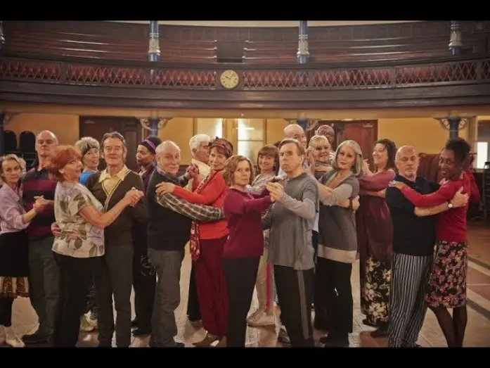 Відео до фільму Finding Your Feet — Bailando la vida - Trailer español (HD)