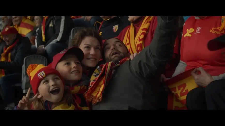 Відео до фільму Chez nous — A CASA NOSTRA  trailer ufficiale dal 27 aprile al cinema!