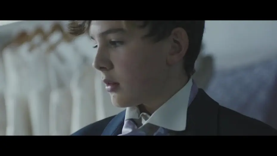 Відео до фільму Just Charlie — Just Charlie - Extrait "Le costume" VOST