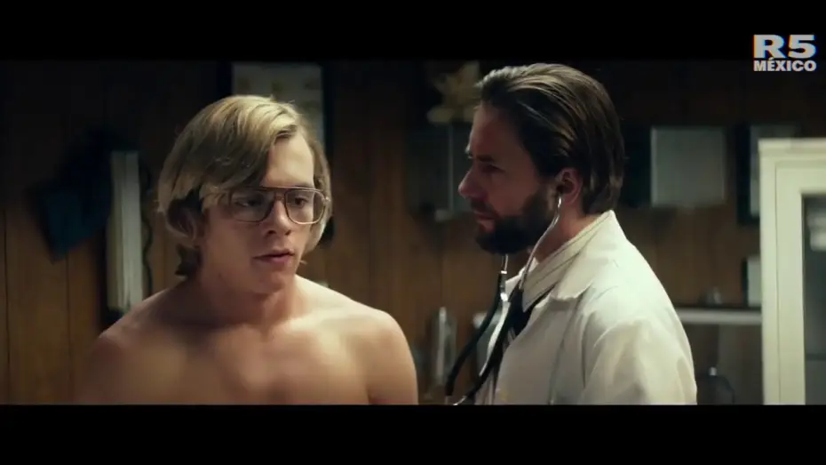 Відео до фільму My Friend Dahmer — Trailer - My Friend Dahmer (Sub. Español)
