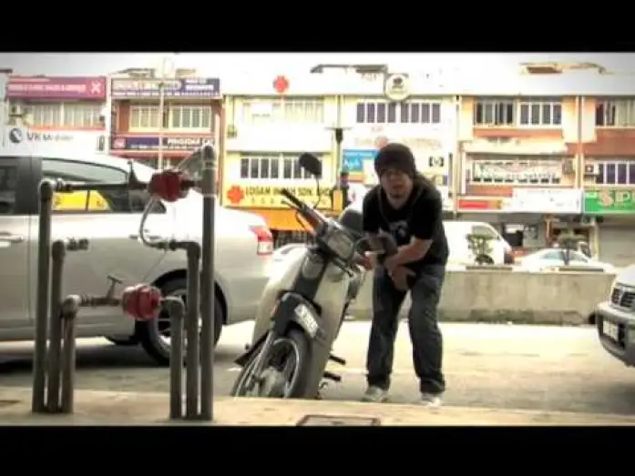Відео до фільму 15MALAYSIA — 15Malaysia - Potong Saga Full Version