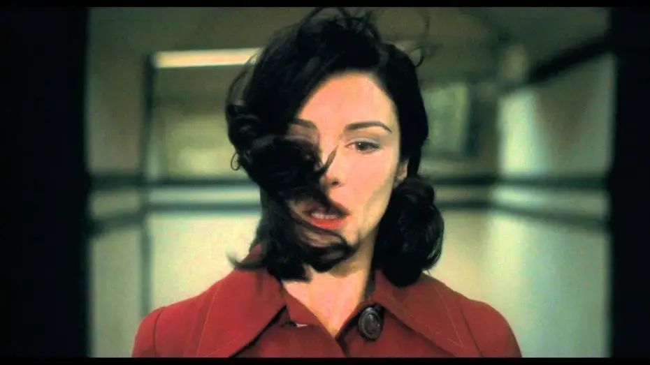 Відео до фільму Глибоке синє море — The Deep Blue Sea  - Bande annonce (VOST)
