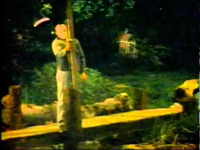 Відео до фільму П’ятниця 13-те: Частина 3 — Friday the 13th Part 3-D (1983) (TV Spot)