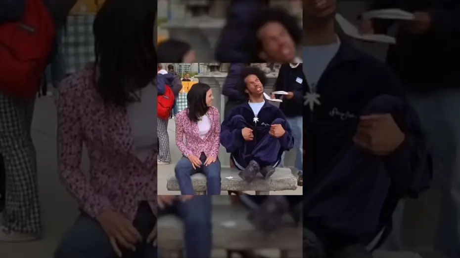 Відео до фільму Дуже страшне кіно 2 | Shorty teaches Cindy how to sit &ldquo;Cooool&rdquo; 😎 name your favorite scene from this movie in the comments