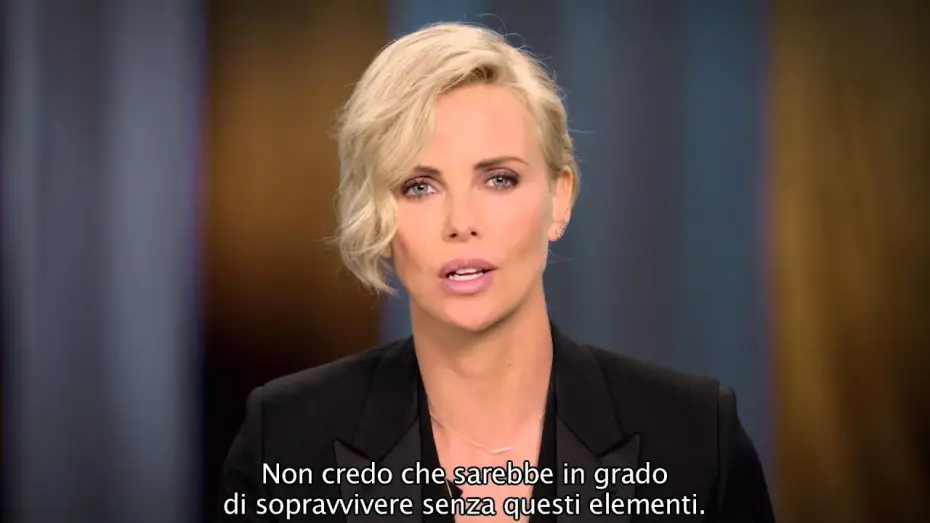Відео до фільму Мисливець і снігова королева — IL CACCIATORE E LA REGINA DI GHIACCIO - Intervista a Charlize Theron (sottotitoli in italiano)
