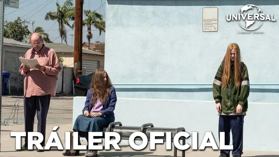 Відео до фільму Каджільйонер — CÓMO SOBREVIVIR EN UN MUNDO MATERIAL (KAJILLIONAIRE) - Tráiler Oficial (Universal Pictures) - HD