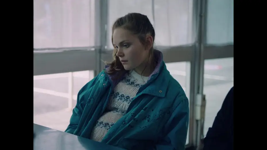 Відео до фільму Sole — SOLE - Clip - Lena