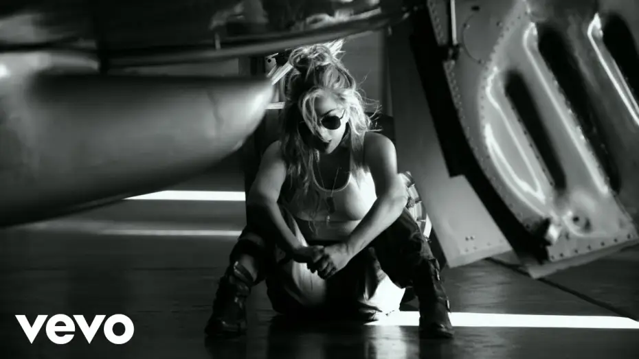 Відео до фільму Топ Ґан: Меверік | Lady Gaga - Hold My Hand (From &ldquo;Top Gun: Maverick&rdquo;) [Official Music Video]