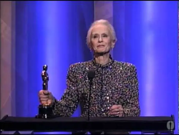 Відео до фільму Водій міс Дейзі | Jessica Tandy Wins Best Actress: 1990 Oscars