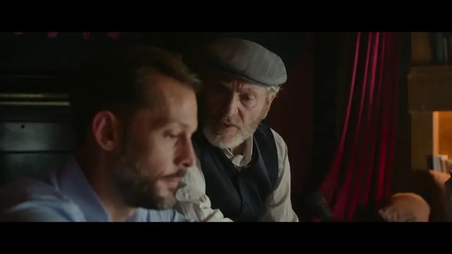 Відео до фільму Русалка в Парижі — Une Sirène à Paris - Extrait : "Panache" [VF]