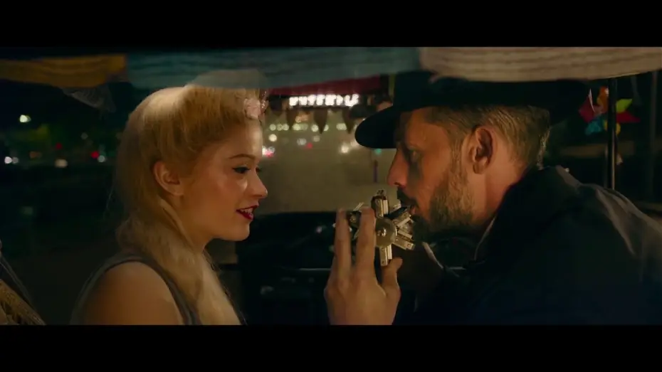 Відео до фільму Русалка в Парижі — Une Sirène à Paris - Extrait : "Harmonica" [VF]