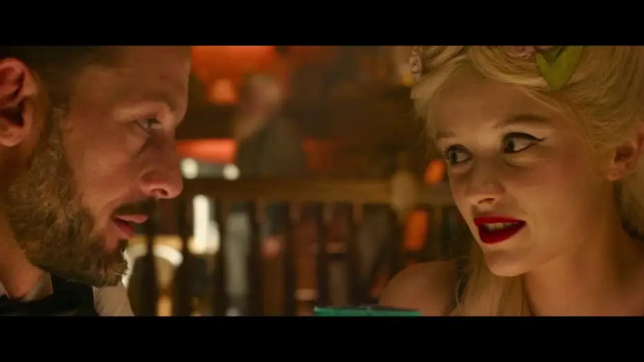 Відео до фільму Русалка в Парижі — Une Sirène à Paris - Extrait : "talkie walkie" [VF]