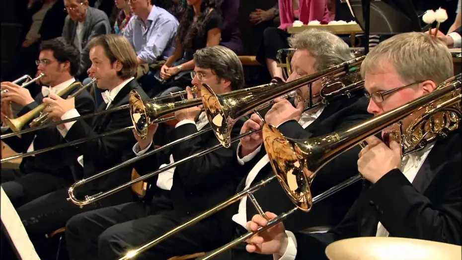 Відео до фільму Bruckner: Symphony No. 6 — Anton Bruckner Symphony No. 6 in A major - Daniel Barenboim and Staatskapelle Berlin