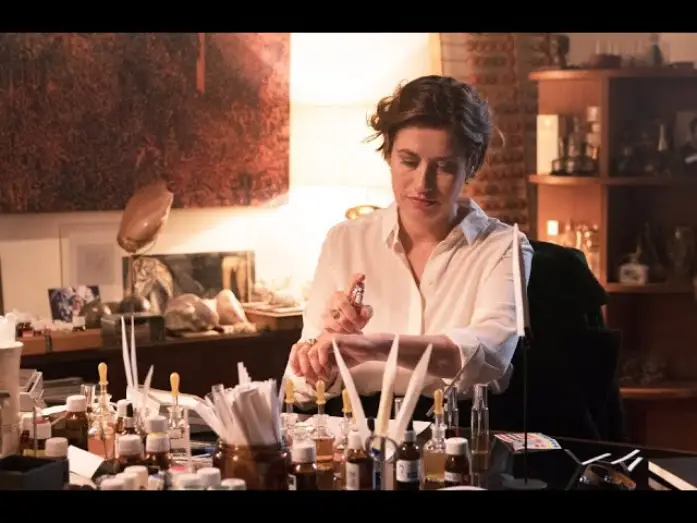 Відео до фільму Мадам Парфумер — PERFUMES | Official UK Trailer [HD] In Cinemas on Curzon Home Cinema Now