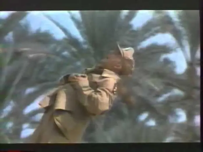 Відео до фільму Scemo di guerra — Le Fou de Guerre Trailer (French Version) (1985)