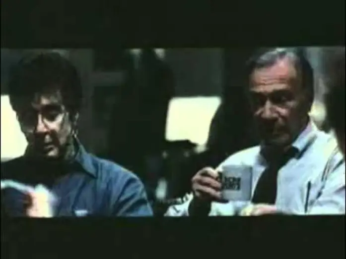 Відео до фільму Своя людина — Insider - Dietro la verità (1999) - Trailer ITALIANO