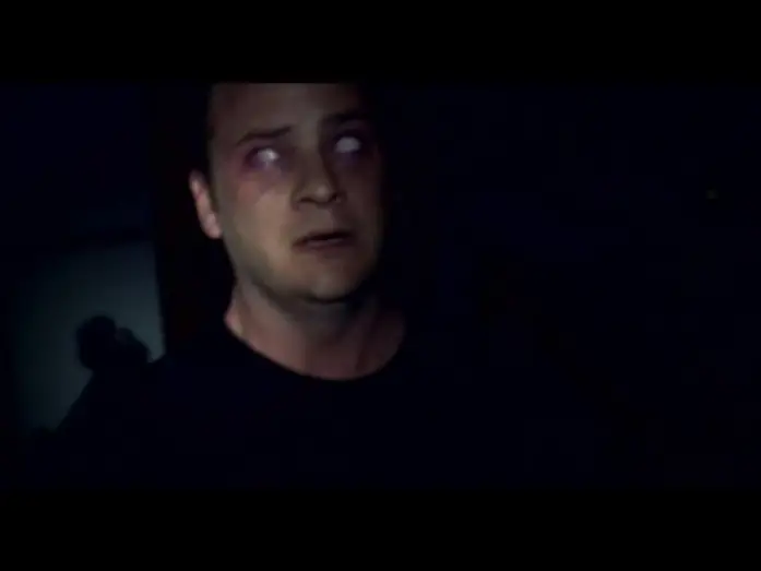 Відео до фільму Одержима — Devil Inside : extrait « Possessed Priest » VF