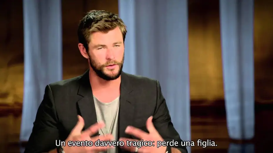 Відео до фільму Мисливець і снігова королева — IL CACCIATORE E LA REGINA DI GHIACCIO - Intervista a Chris Hemsworth (sottotitoli in italiano)