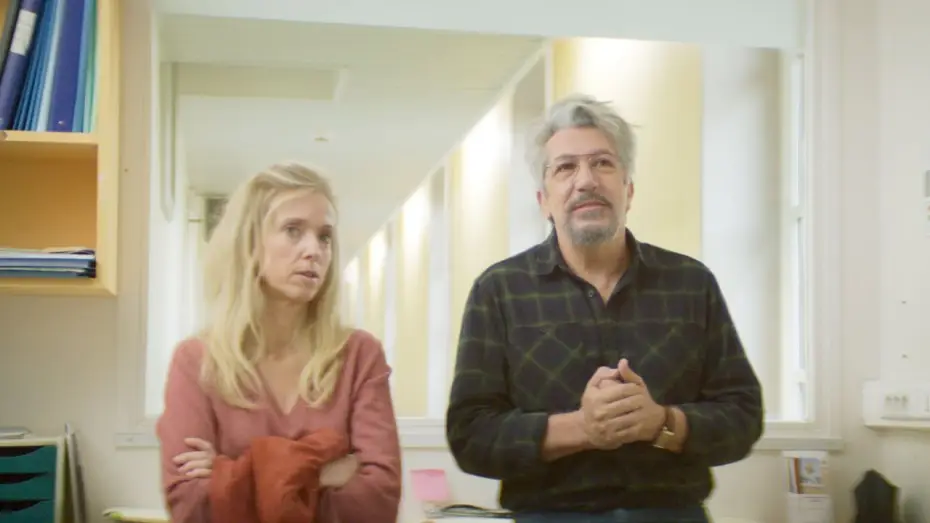 Відео до фільму Incroyable mais vrai — Increíble pero cierto - Tráiler español