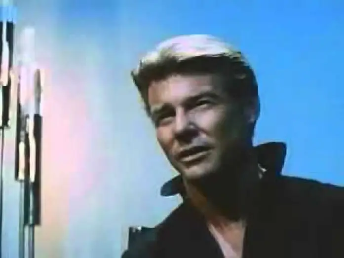 Відео до фільму Ворожий прибулець — Alienator   Trailer 1990