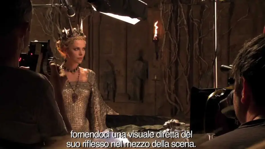 Відео до фільму Білосніжка та мисливець | Sul set di Biancaneve e il Cacciatore - "Lo specchio" (sottotitoli in italiano)
