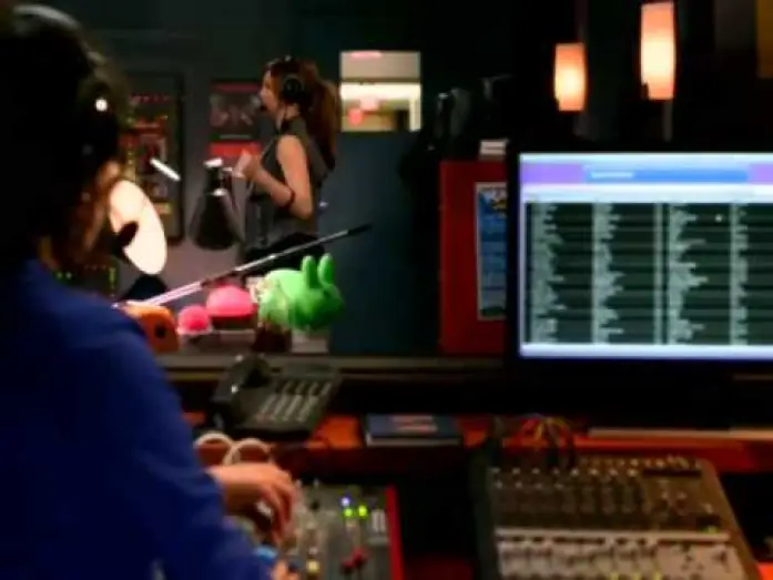 Відео до фільму Радіо бунтарка — Turn Up the Volume! - Radio Rebel - Disney Channel Official