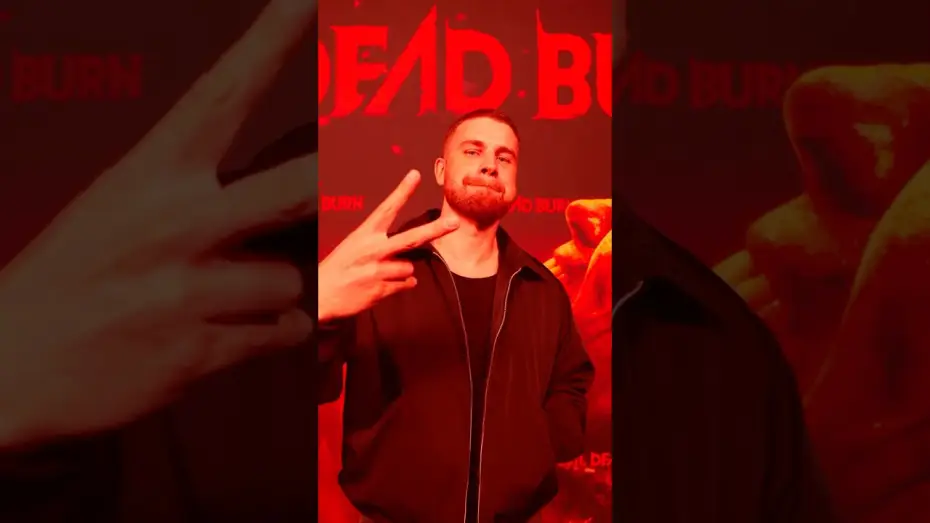 Відео до фільму Evil Dead Burn — The man who lit the fuse, Sébastien Vaniček.